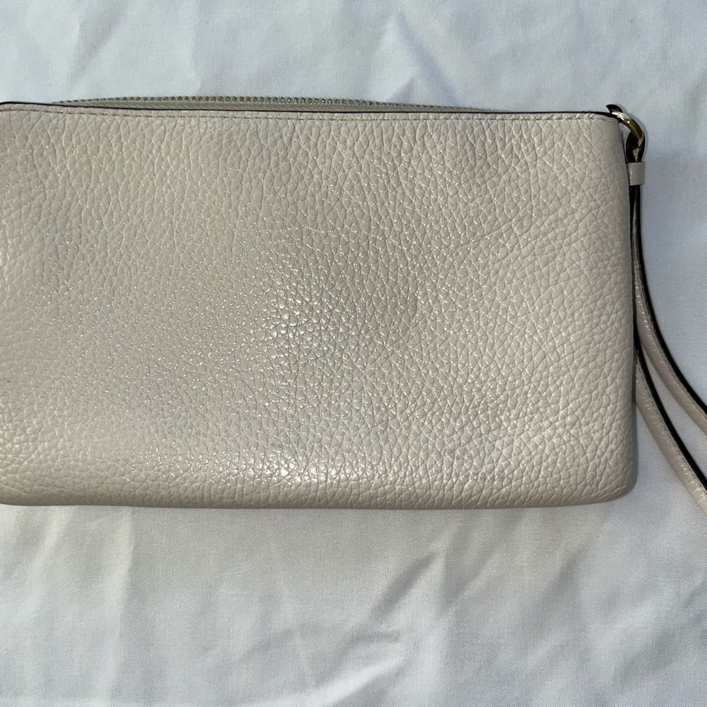 Coach Cream Leather Wristlet - Double Zipper - Picture 3 of 7